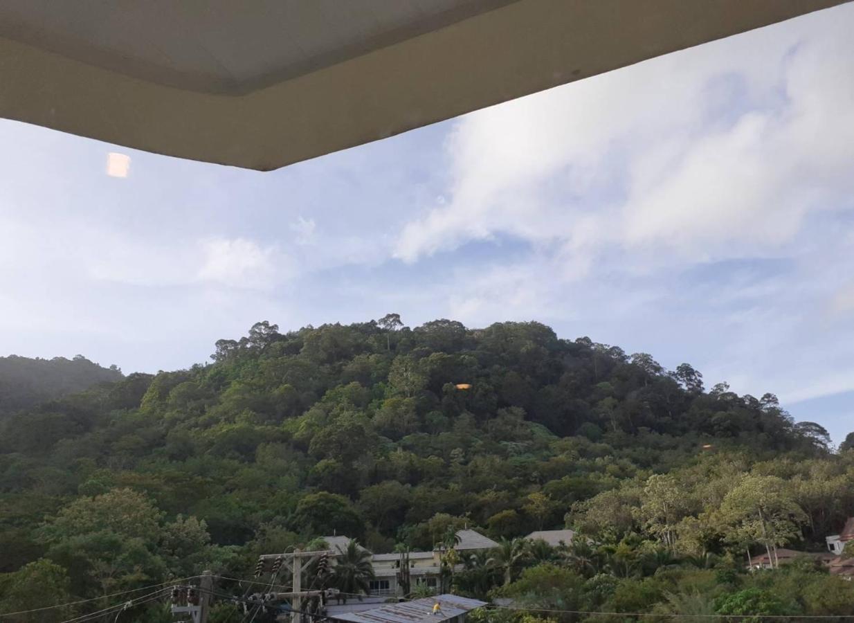 尼查住宅酒店 卡马拉海滩 外观 照片